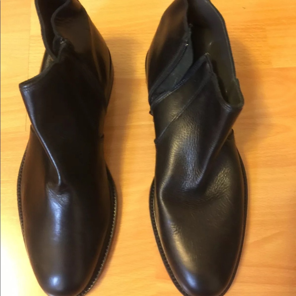 Man’s Italian Boot (Satchi)